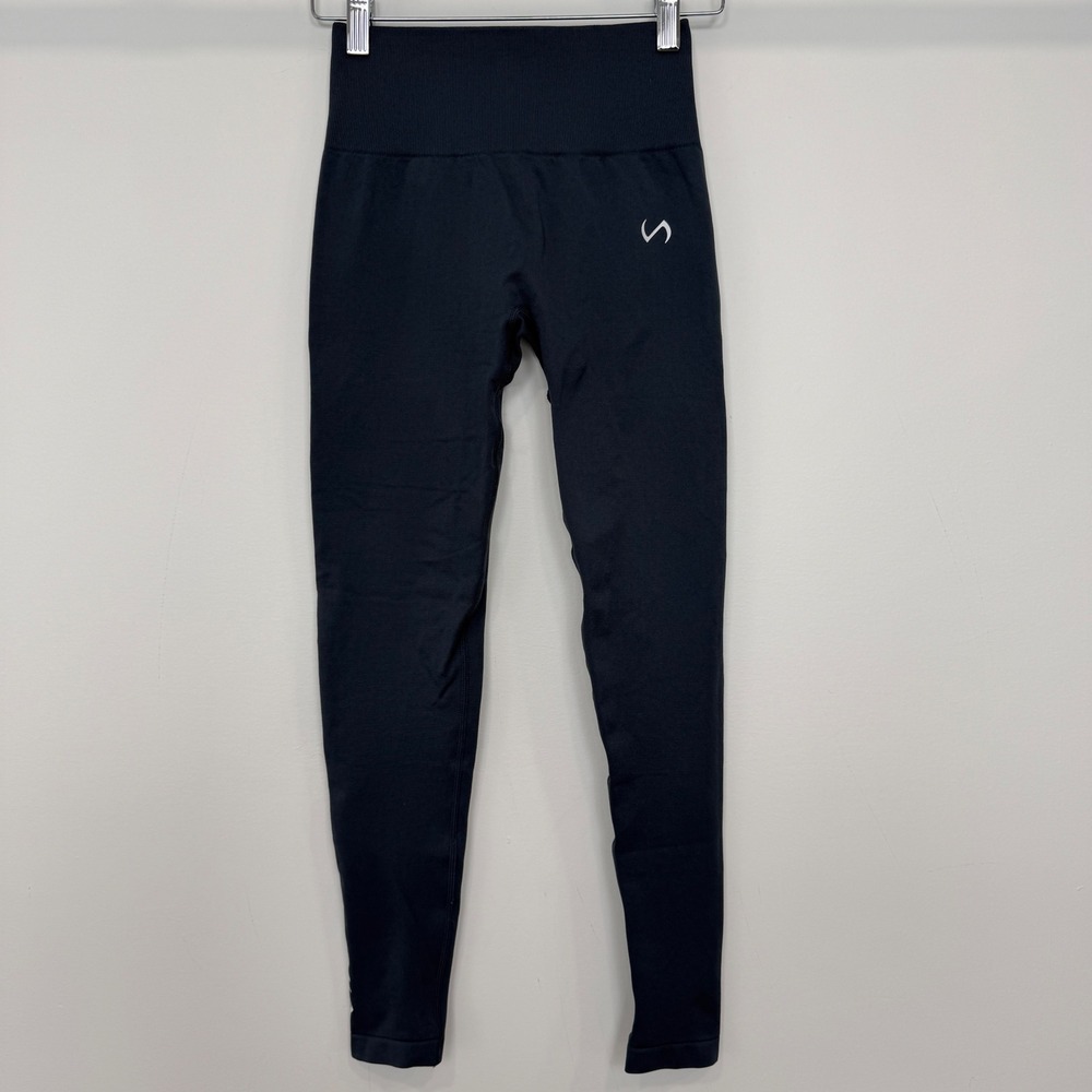 TLF XS Seamless Scrunch Butt High Waisted Leggings Charcoal BlackTights